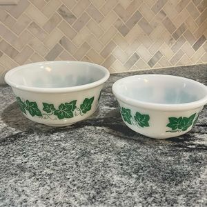 Hazel Atlas 6 and 7 inch Green Ivy Mixing bowls